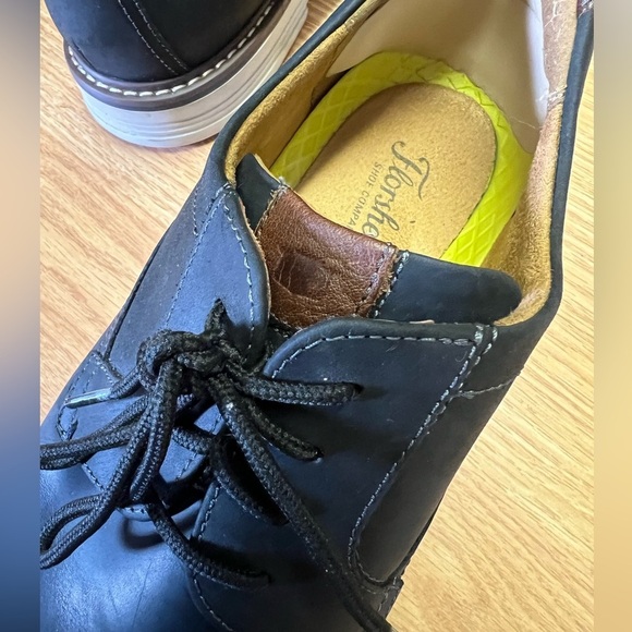 Men's Florsheim Dark Navy Leather Upper and Textiles Comfortech Shoes Sz 9W - Picture 4 of 7